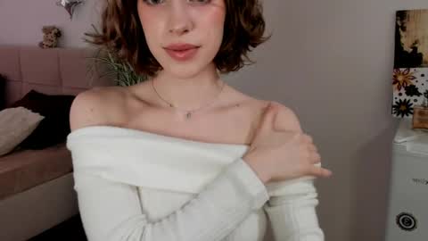 Snapshot of imogensy chatting on April 27, 11:30 am my name Imo Fansly online show from April 27, 11:30 am
