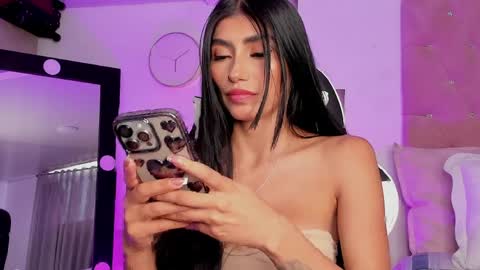 imtami04 online show from April 4, 8:06 pm