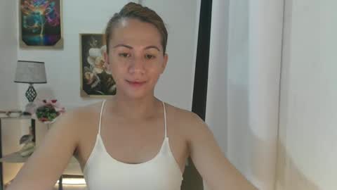 Snapshot of imyourcottoncandy chatting on February 16, 12:43 pm kc online show from February 16, 12:43 pm