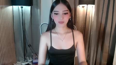 Snapshot of imyourlegalbaby chatting on November 3, 1:51 am Aki online show from November 3, 1:51 am