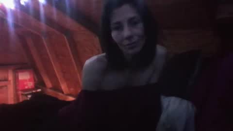 Snapshot of in_this_moment_ chatting on December 17, 1:28 pm in_this_moment_ online show from December 17, 1:28 pm