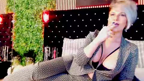 inanna_ishtar1 online show from March 5, 9:38 am