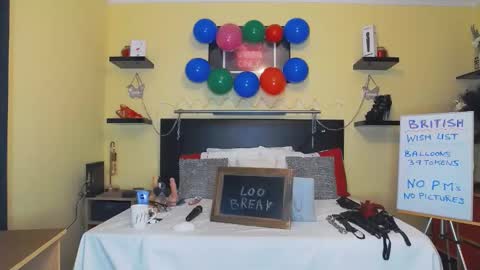 Snapshot of inannalove chatting on December 6, 11:25 pm inannalove online show from December 6, 11:25 pm