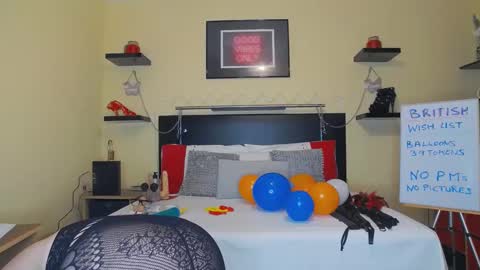 Snapshot of inannalove chatting on February 25, 8:19 pm inannalove online show from February 25, 8:19 pm