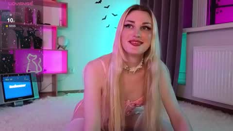  Dina  Help me reach 100 likes  online show from November 29, 9:29 pm