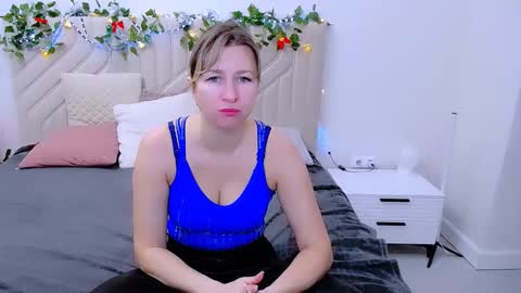 incredible_ariela online show from October 6, 8:45 am