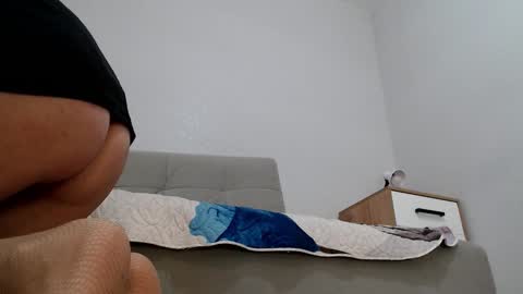 Della online show from February 21, 10:15 pm