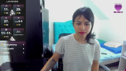 Snapshot of incubus_couple1 chatting on December 5, 10:23 am incubus_couple1 online show from December 5, 10:23 am