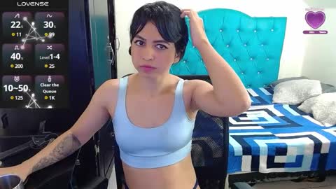 Snapshot of incubus_couple1 chatting on January 22, 4:23 am incubus_couple1 online show from January 22, 4:23 am