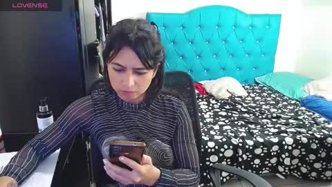 Snapshot of incubus_couple1 chatting on February 10, 1:14 am incubus_couple1 online show from February 10, 1:14 am