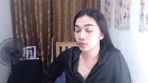 indestructabletrixie online show from January 22, 8:59 pm