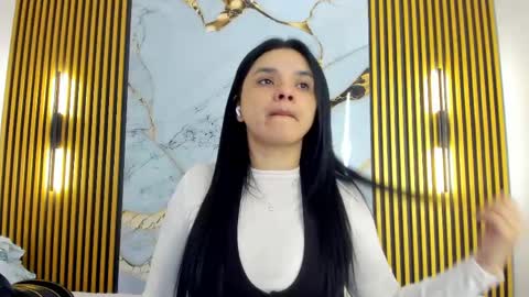 Snapshot of indi_catalina chatting on June 1, 12:40 pm Indi Catalina online show from June 1, 12:40 pm