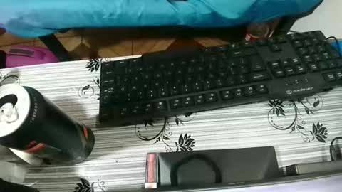 Snapshot of indian_candyxx chatting on October 23, 7:01 pm Candy cat online show from October 23, 7:01 pm