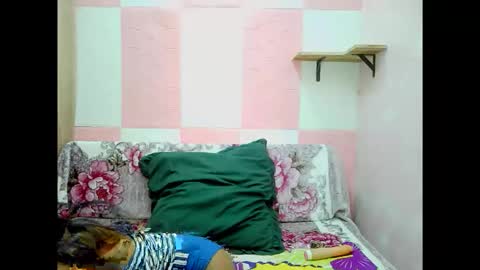 Snapshot of indian_sexybtx chatting on October 11, 6:34 am indian_sexybtx online show from October 11, 6:34 am