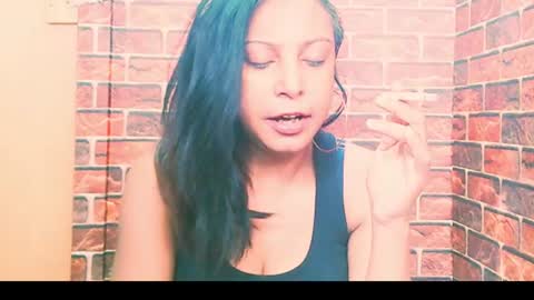Snapshot of indian_spice_girl chatting on July 3, 8:21 am indian_spice_girl online show from July 3, 8:21 am