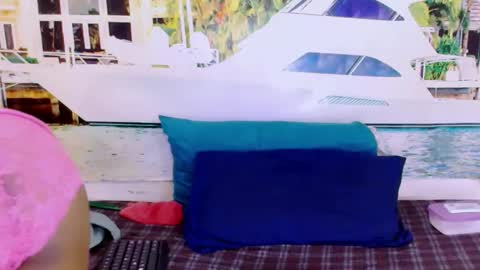 Femiez online show from February 8, 3:19 am