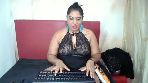 Snapshot of indianchantal chatting on January 13, 5:12 pm chantal online show from January 13, 5:12 pm