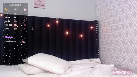 LITTLE AINHOA  online show from December 10, 7:54 pm