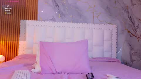 LITTLE AINHOA  online show from March 2, 9:32 pm