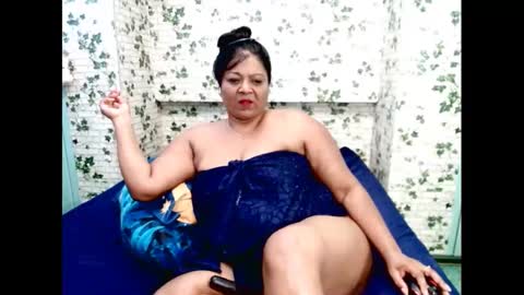 Snapshot of indiandelia chatting on January 30, 1:31 pm indiandelia online show from January 30, 1:31 pm