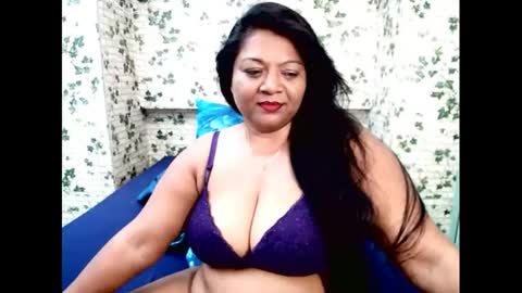 Snapshot of indiandelia chatting on January 31, 11:35 am indiandelia online show from January 31, 11:35 am