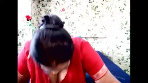 Snapshot of indiandelia chatting on March 7, 9:18 am indiandelia online show from March 7, 9:18 am