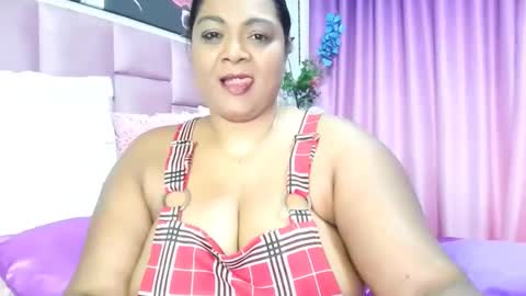 Snapshot of indiandelia chatting on March 11, 6:52 pm indiandelia online show from March 11, 6:52 pm