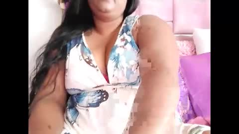 Snapshot of indiandelia chatting on October 5, 11:19 am indiandelia online show from October 5, 11:19 am