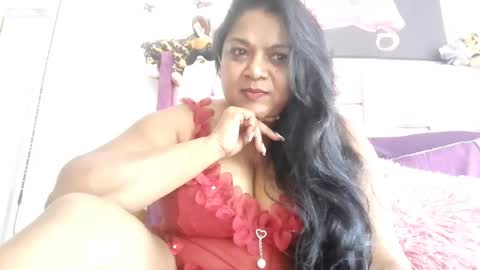 Snapshot of indiandelia chatting on July 14, 9:47 am indiandelia online show from July 14, 9:47 am