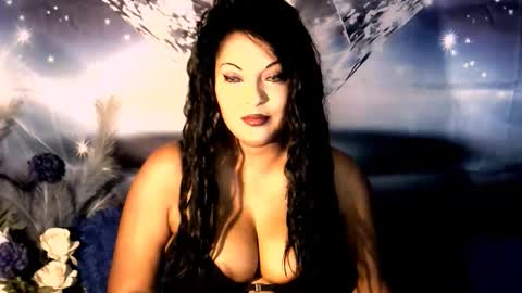 Snapshot of indiandiamond200 chatting on September 26, 7:18 pm Lucy online show from September 26, 7:18 pm