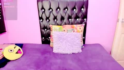 PARADISEQUEEN online show from February 6, 5:03 am