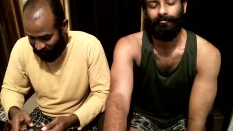 Snapshot of indianh chatting on July 28, 3:32 pm indian hairy online show from July 28, 3:32 pm