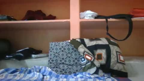 indianhunkcb online show from October 18, 6:58 am