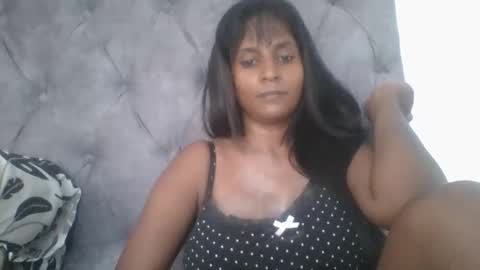 priya online show from January 12, 8:36 am