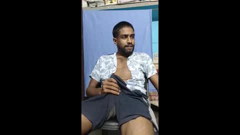 Snapshot of indianjhonnysins chatting on September 19, 8:20 pm BOREDILDO online show from September 19, 8:20 pm