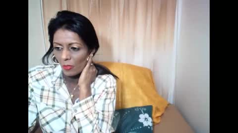 indianpeaches online show from October 21, 5:52 am