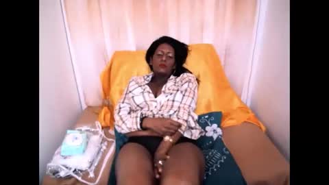 indianpeaches online show from October 30, 6:04 am