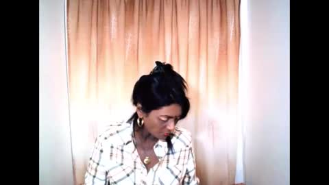 indianpeaches online show from November 6, 5:30 am