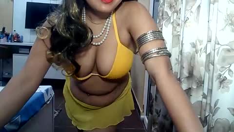 Snapshot of indianrads9 chatting on January 23, 1:24 pm Radha online show from January 23, 1:24 pm