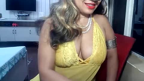 Snapshot of indianrads9 chatting on February 13, 5:33 pm Radha online show from February 13, 5:33 pm