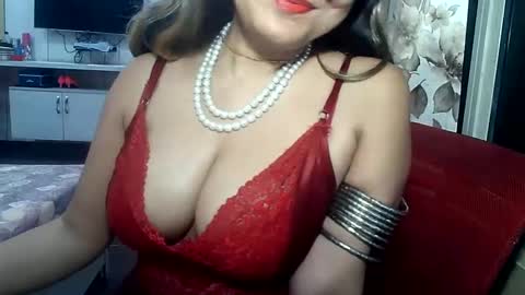 Snapshot of indianrads9 chatting on February 28, 5:59 pm Radha online show from February 28, 5:59 pm