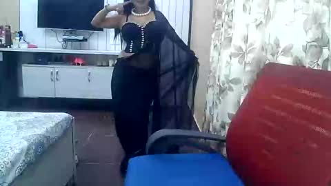 Snapshot of indianrads9 chatting on October 18, 6:08 pm Radha online show from October 18, 6:08 pm