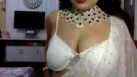 Snapshot of indianrads9 chatting on November 17, 5:30 pm Radha online show from November 17, 5:30 pm