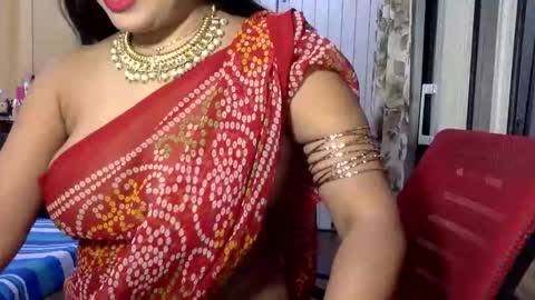 Snapshot of indianrads9 chatting on November 25, 6:19 pm Radha online show from November 25, 6:19 pm