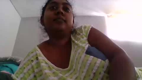 Snapshot of indianruby21 chatting on January 30, 8:32 am indianruby21 online show from January 30, 8:32 am