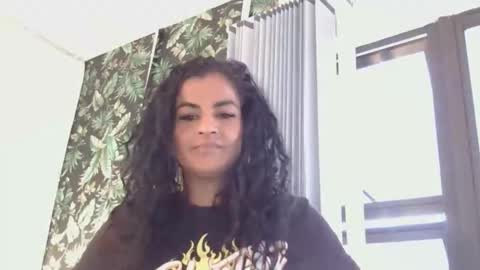 Snapshot of indiansavage1 chatting on April 18, 4:38 am rani online show from April 18, 4:38 am