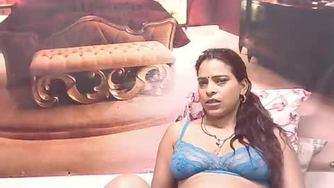 indiansexyass4u2luv online show from January 12, 9:40 pm