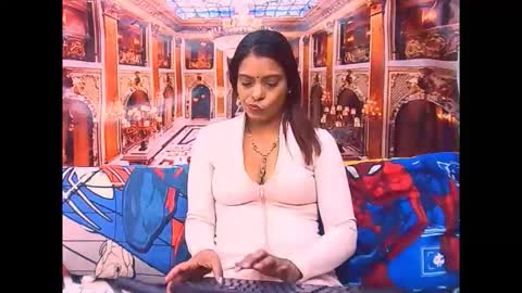 indiansexyass4u2luv online show from November 16, 8:03 pm