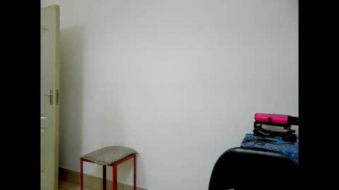 Snapshot of indiansexybtx chatting on December 14, 8:09 am indiansexybtx online show from December 14, 8:09 am