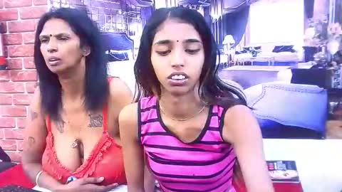 indiansexyslender4u2luv online show from November 25, 5:40 am